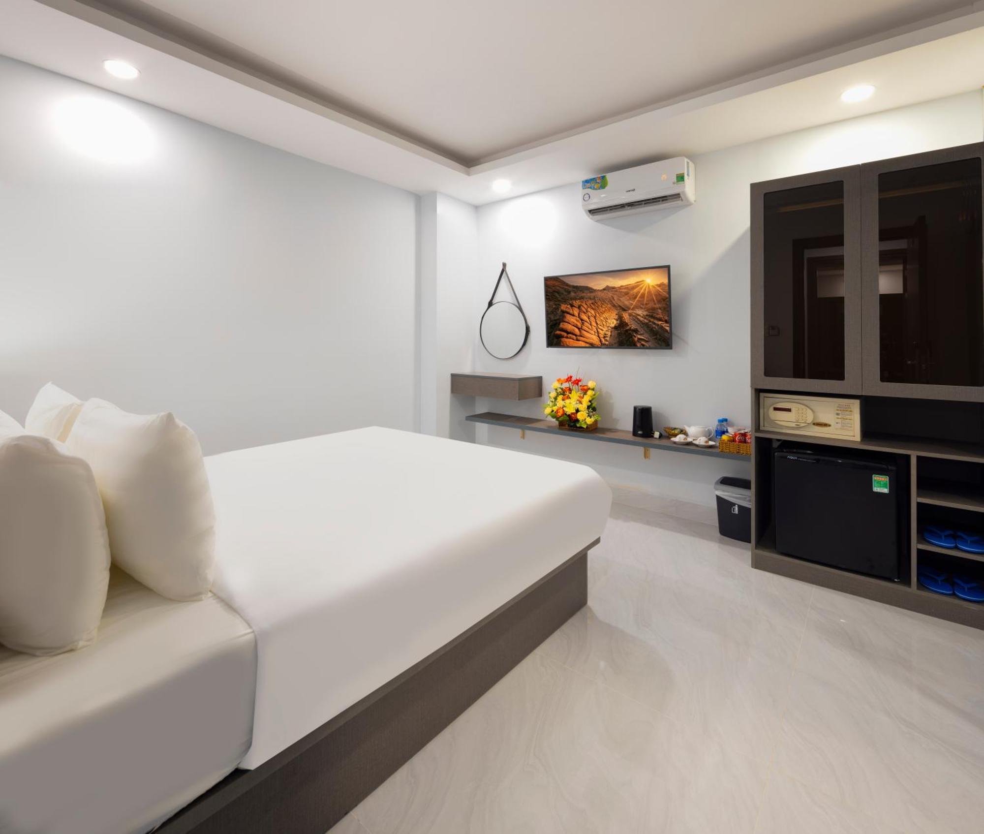 Boss Palace Hotel Ho Chi Minh City Exterior photo